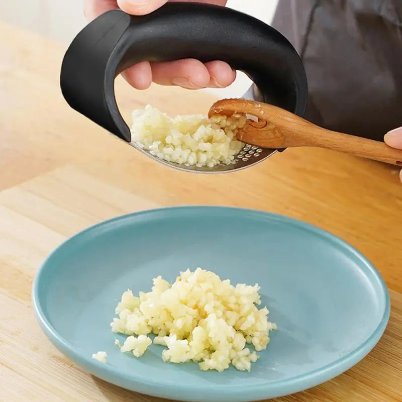 Multi-function Vegetables Squeezer Handheld Ginger Mincer Tools Rolling Crusher Kitchen Accessories Multi-function Vegetables Squeezer Handheld Ginger Mincer Tools Rolling Crusher Kitchen Accessories